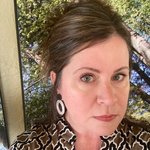 Hi! I'm Tracy. Explore my fun & eclectic closet! - Picture 5 of 5